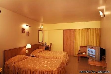 Sahil Sarovar Portico Lonavla Zimmer foto